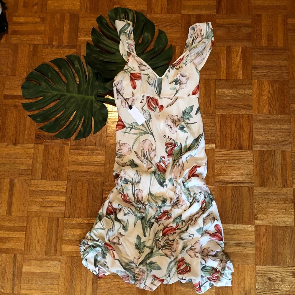 {ASTR} Florentina Ruffle Sleeve Floral Midi Dress - Picture 1 of 3